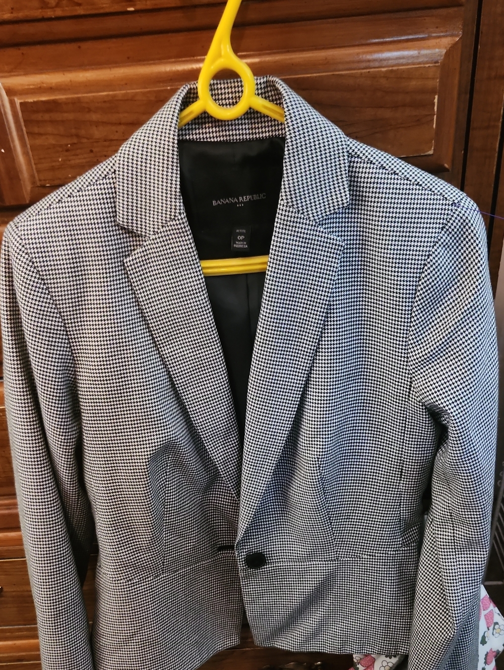 Banana Republic Black & White Houndstooth Sport Coat
